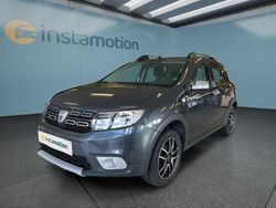 Grau Gebraucht 2019 Dacia Sandero Kleinwagen | 8.649 € (Etwas zu teuer)