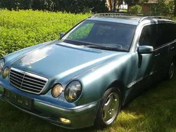 Blau Gebraucht 2002 Mercedes E280 Elegance Kombi | 4.999 € (Fairer Preis)
