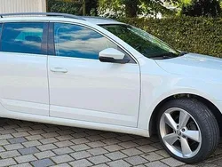 Weiß Gebraucht 2017 Skoda Octavia Style Kombi | 9.300 € (Guter Preis)