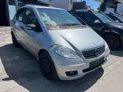 Silber Gebraucht 2006 Mercedes A170 Classic Van / Kleinbus | 850 € (Guter Preis)