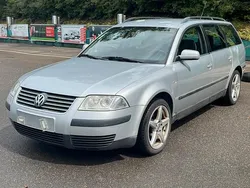 Silber Gebraucht 2001 VW Passat Kombi | 1.200 € (Guter Preis)