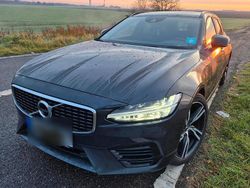 Grau Gebraucht 2020 Volvo V90 Kombi | 31.600 € (Fairer Preis)