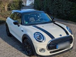 Weiß Gebraucht 2019 Mini Cooper Kleinwagen | 11.900 € (Guter Preis)
