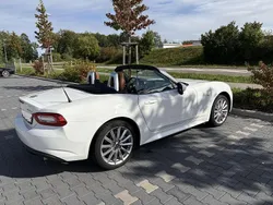 Weiß Gebraucht 2018 Fiat 124 Spider Lusso Cabrio | 20.450 € (Fairer Preis)