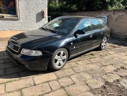 Schwarz Gebraucht 1999 Audi A4 Kombi | 999 € (Etwas zu teuer)
