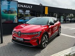 Rot Gebraucht 2024 Renault Mégane Komfort Limousine | 29.990 € (Fairer Preis)