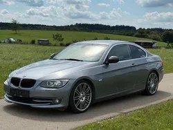 Grau Gebraucht 2013 BMW 320 Exclusive Coupé | 8.500 € (Superpreis)