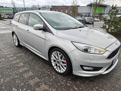 Silber Gebraucht 2017 Ford Focus Titanium Kombi | 4.999 € (Guter Preis)