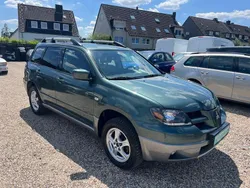 Grün Gebraucht 2004 Mitsubishi Outlander Top SUV | 4.999 € (Fairer Preis)
