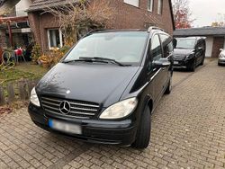 Schwarz Gebraucht 2006 Mercedes Viano Van / Kleinbus | 9.400 € (Teuer)