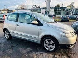Silber Gebraucht 2011 VW Fox Style Kleinwagen | 2.850 € (Fairer Preis)