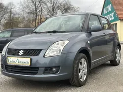 Grau Gebraucht 2010 Suzuki Swift Club Limousine | 6.990 €