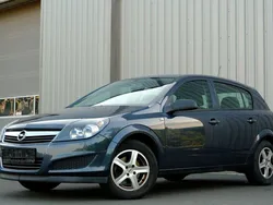 Blau Gebraucht 2009 Opel Astra Limousine | 3.370 € (Fairer Preis)