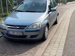 Grau Gebraucht 2004 Opel Corsa Limousine | 800 € (Superpreis)
