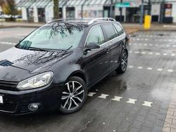 Schwarz Gebraucht 2012 VW Golf VII Kombi | 8.500 € (Fairer Preis)