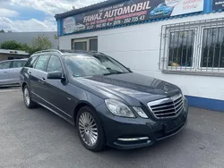 Grau Gebraucht 2011 Mercedes E350 Avantgarde Limousine | 8.800 € (Superpreis)