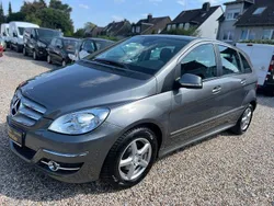 Grau Gebraucht 2010 Mercedes B160 Van / Kleinbus | 6.999 € (Fairer Preis)