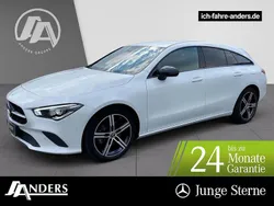Digitalweiß Gebraucht 2022 Mercedes CLA200 Progressive Kombi | 23.844 € (Guter Preis)
