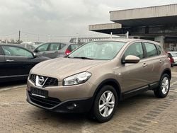 Grau Gebraucht 2012 Nissan Qashqai SUV | 5.699 € (Guter Preis)