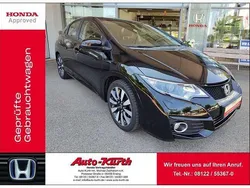 Crystal black pearl Gebraucht 2016 Honda Civic Elegance Limousine | 11.990 € (Etwas zu teuer)