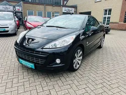 Schwarz Gebraucht 2012 Peugeot 207 CC Roland Garros Cabrio | 7.990 € (Teuer)