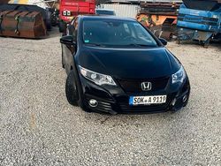 Schwarz Gebraucht 2015 Honda Civic Limousine | 7.900 €