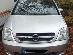 Silber Gebraucht 2004 Opel Meriva Van / Kleinbus | 500 € (Superpreis)