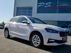 Weiß Gebraucht 2023 Skoda Fabia Ambition Limousine | 16.444 € (Fairer Preis)