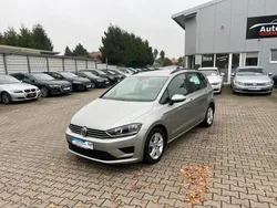 Grau Gebraucht 2015 VW Golf Sportsvan Comfortline Van / Kleinbus | 11.500 € (Guter Preis)