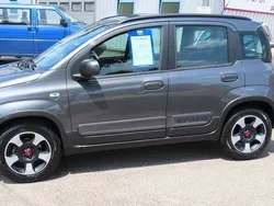 Grau Gebraucht 2018 Fiat Panda Cross Cross Kleinwagen | 12.950 € (Etwas zu teuer)