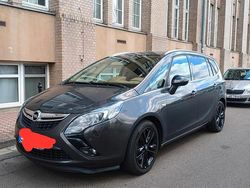 Grau Gebraucht 2014 Opel Zafira Limousine | 6.800 € (Fairer Preis)