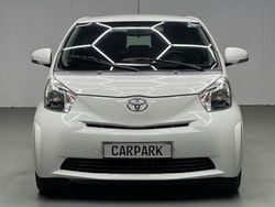 Weiß Gebraucht 2010 Toyota iQ Basis Kleinwagen | 7.990 € (Fairer Preis)