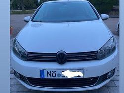 Weiß Gebraucht 2009 VW Golf Highline Limousine | 6.990 € (Fairer Preis)