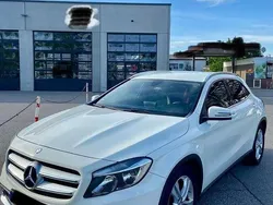 Weiß Gebraucht 2016 Mercedes GLA220 SUV | 19.500 € (Fairer Preis)