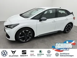 Eisweiß (white), solid Gebraucht 2023 Cupra Born Kleinwagen | 27.700 € (Fairer Preis)