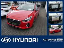 Engine red Gebraucht 2017 Hyundai i30 Intro Edition Limousine | 14.990 € (Fairer Preis)