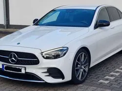 Weiß Gebraucht 2020 Mercedes E200 AMG line Limousine | 31.500 € (Teuer)