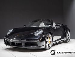 Tiefschwarzmetallic Gebraucht 2021 Porsche 992 Cabrio | 202.900 €