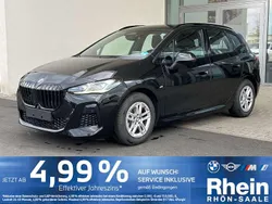 Black sapphire metallic Gebraucht 2025 BMW 220 Active Tourer M Sport Van / Kleinbus | 35.875 € (Etwas zu teuer)