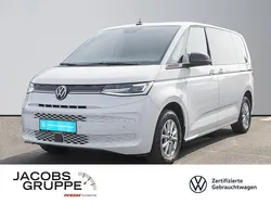 Weiß Gebraucht 2022 VW T7 Life Van | 46.430 € (Guter Preis)