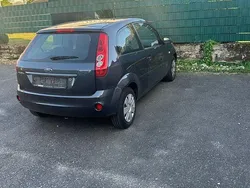 Grau Gebraucht 2003 Ford Fiesta Ambiente Kleinwagen | 2.199 € (Teuer)