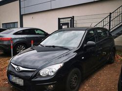 Gebraucht 2012 Hyundai i30 Classic Limousine | 2.000 € (Guter Preis)