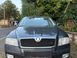 Grau Gebraucht 2008 Skoda Octavia Kombi | 3.599 € (Fairer Preis)
