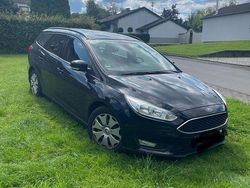 Schwarz Gebraucht 2015 Ford Focus Trend Kombi | 5.450 € (Guter Preis)