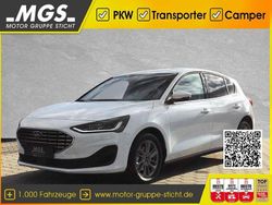 Frostweiß Gebraucht 2024 Ford Focus Titanium Limousine | 22.490 € (Guter Preis)