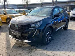 Schwarz Gebraucht 2020 Peugeot e-2008 Allure SUV | 16.990 € (Fairer Preis)