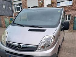 Silber Gebraucht 2012 Opel Vivaro Van | 12.000 €