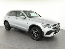 Silber Gebraucht 2020 Mercedes GLC300e AMG line SUV | 34.560 € (Fairer Preis)