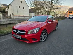 Rot Gebraucht 2013 Mercedes CLA180 Urban Limousine | 11.750 € (Fairer Preis)