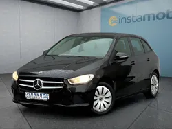 Gebraucht 2022 Mercedes B250e Van / Kleinbus | 23.449 € (Fairer Preis)